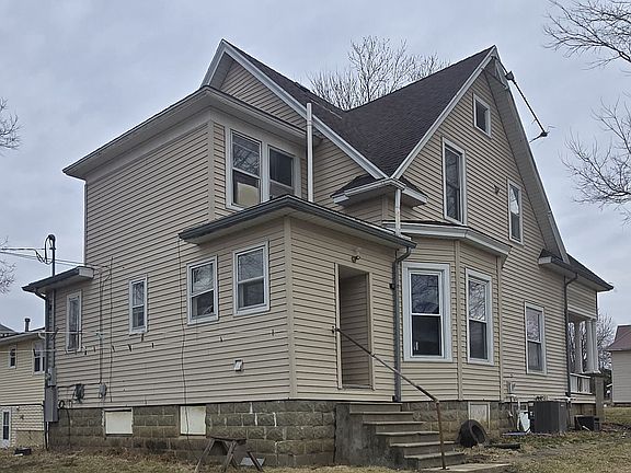 2nd image of 608 S Broadway St