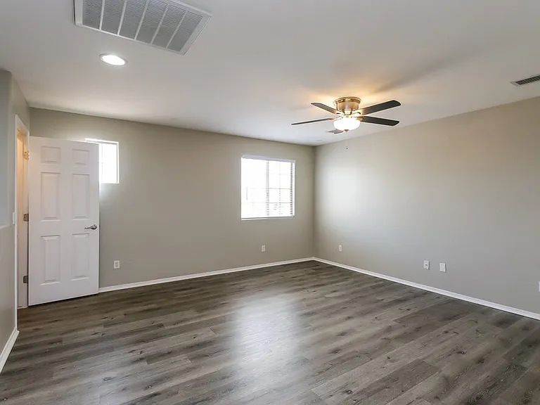 41538 N Salix Dr — Photo 9