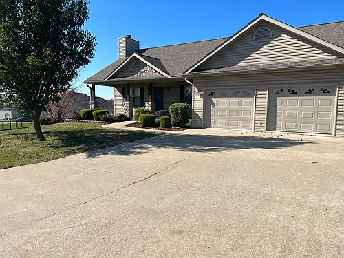 292 Oak Meadow Dr Photo 1