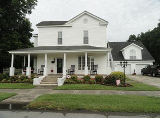 205 N Southerland St, Mount Olive, NC 28365