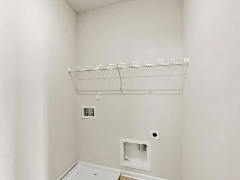 222 Emmett Dr — Photo 18