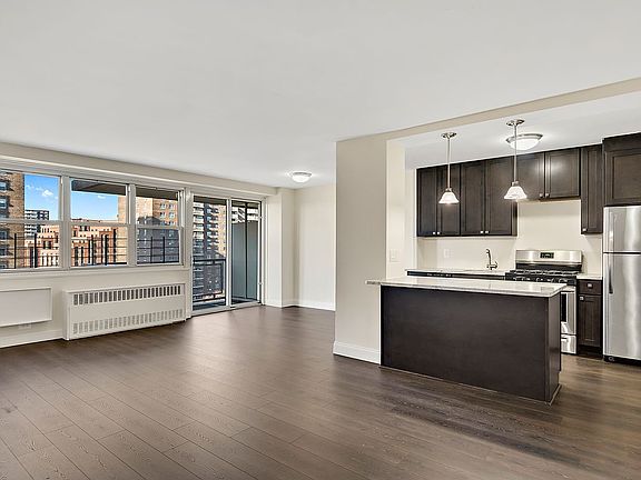 4th image of 880 Boynton Ave APT 19E