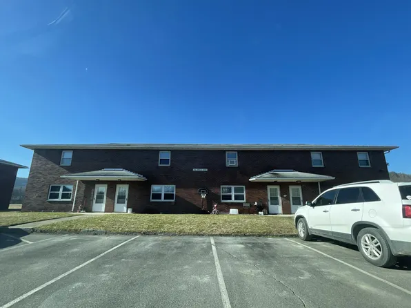 295 Hinkley Dr #3, Hallstead, PA 18822