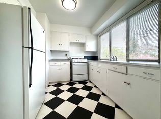 105 NE 61st Ave APT 15, Portland, OR 97213