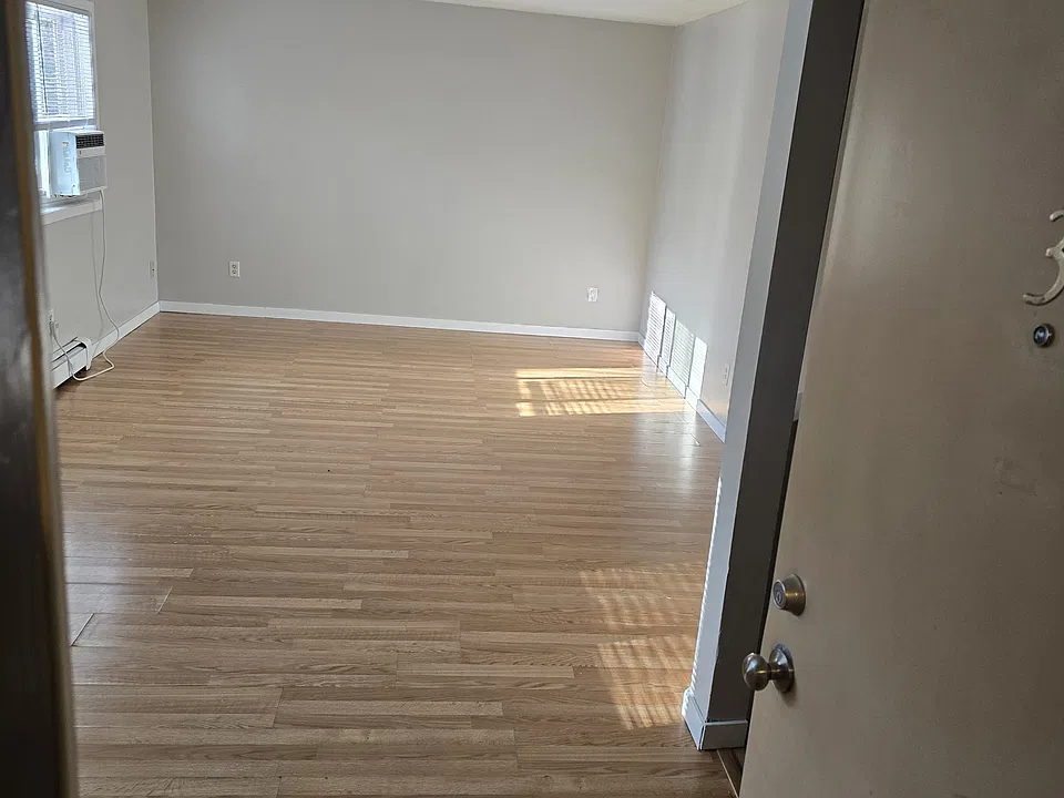 1562 Motor Ave #3