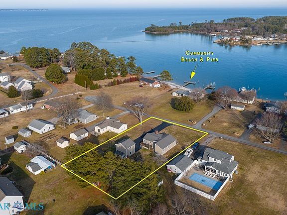 3rd image of 153 Sharon Hill Dr