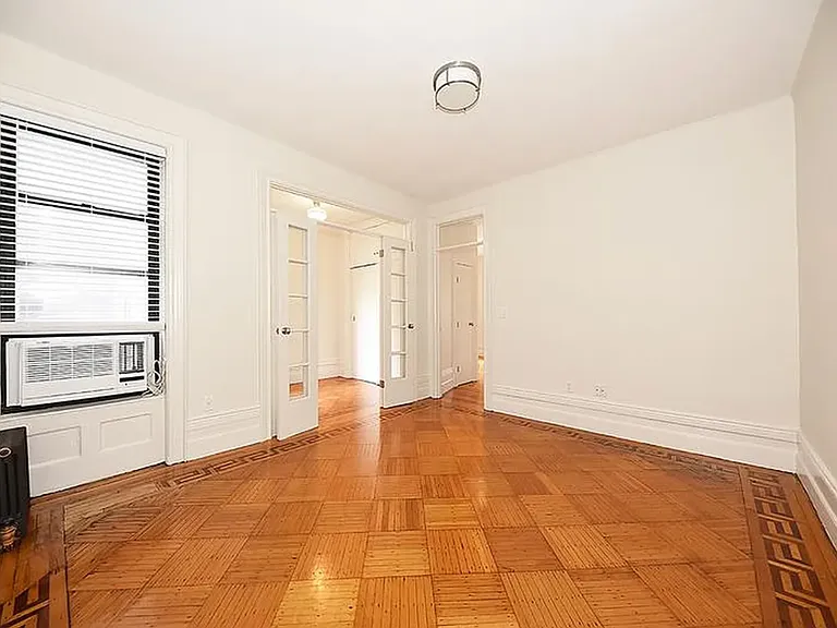 149 W 12th St #4-1 — Photo 1