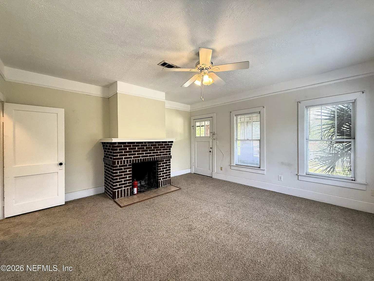 2 bed, 1.0 bath, 1408 sqft, $1,495 — Photo 4