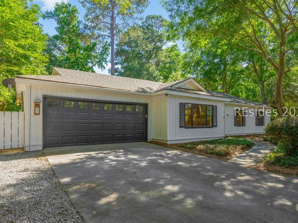 20 Kings Ct, Hilton Head Island, SC 29926