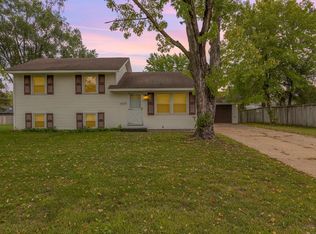 10425 Yukon St NW, Coon Rapids, MN 55433