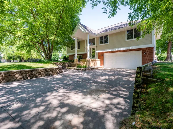 3663 Symphony Ln, Saint Joseph, MI 49085