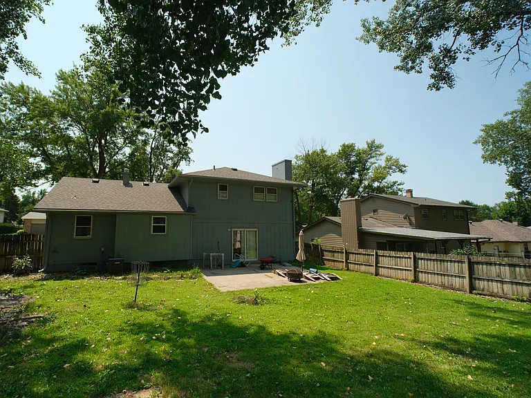 13520 Glenn St — Photo 16