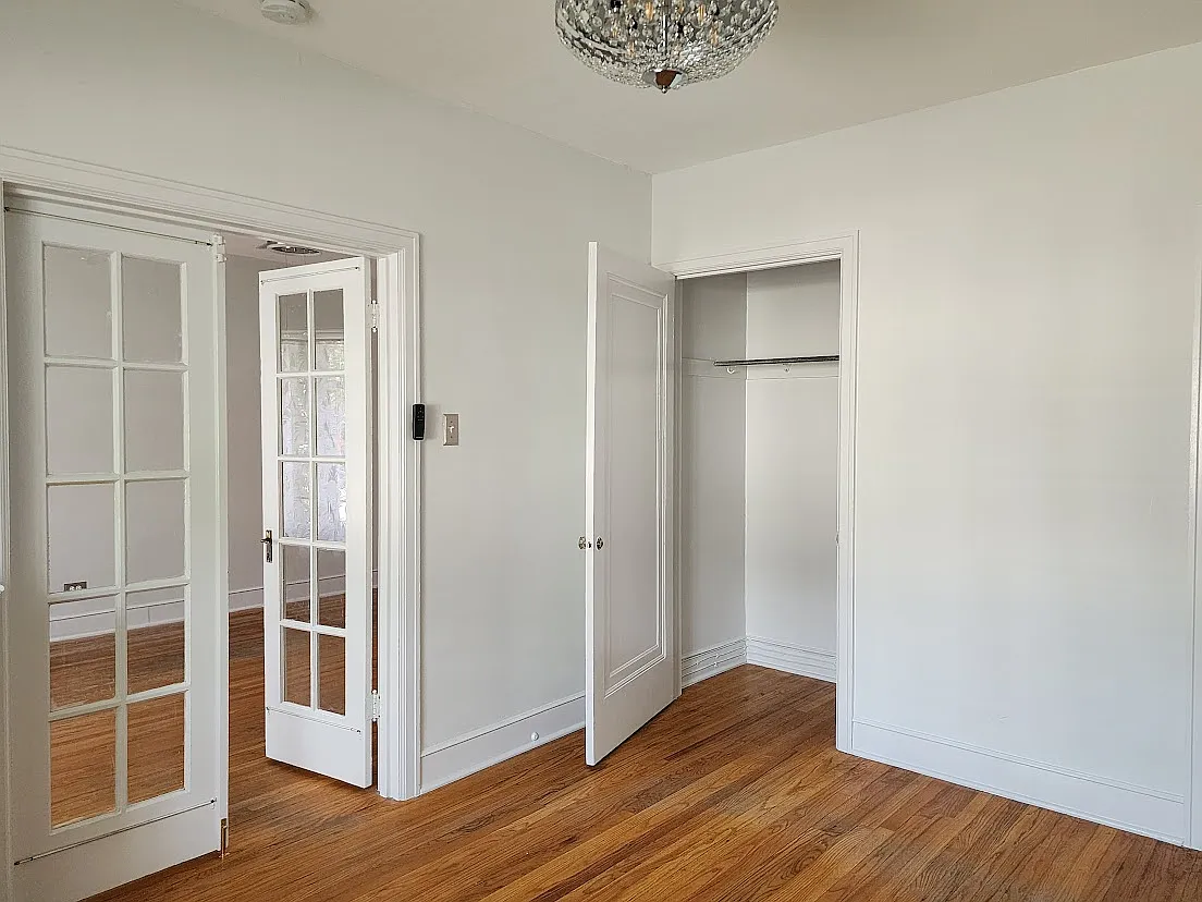 2 bed, 800 sqft, $1,920 — Photo 1