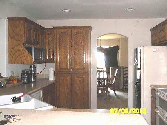 3rd image of 1515 Hillcrest Dr