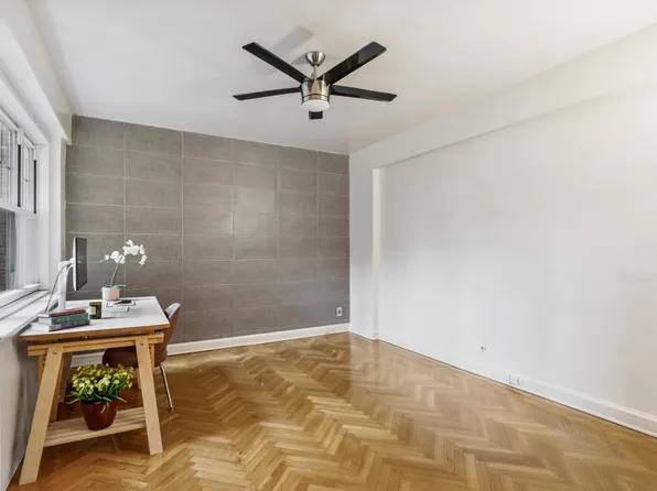 140 Cabrini Boulevard image 15 of 27