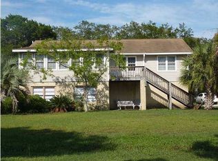 3315 Palmetto Blvd, Edisto Island, SC 29438