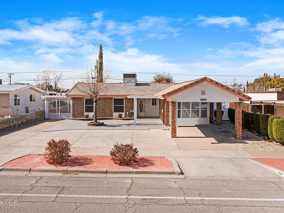 1st image of 2205 Villa Plata Dr