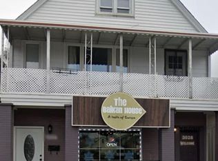 3028 Caniff St, Hamtramck, MI 48212