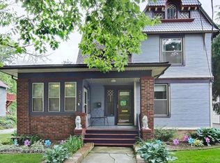 313 S Main St, Crown Point, IN 46307