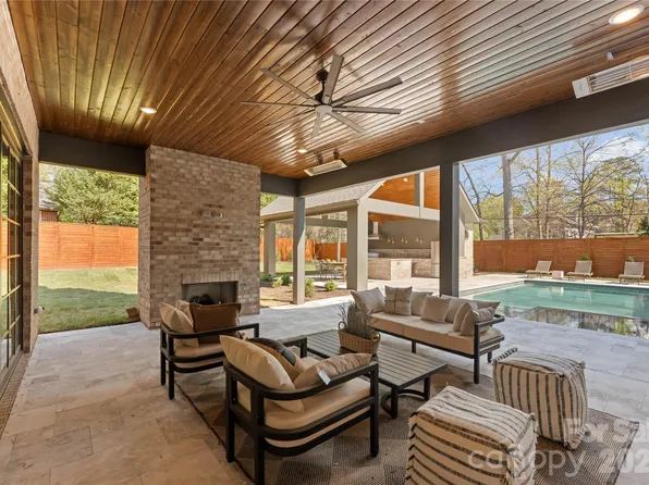 154 N Canterbury Rd, Charlotte, NC 28211
