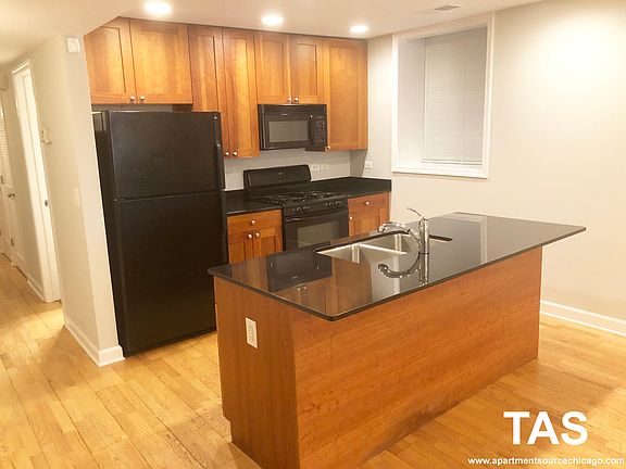5th image of 2049 N Sheffield Ave #G