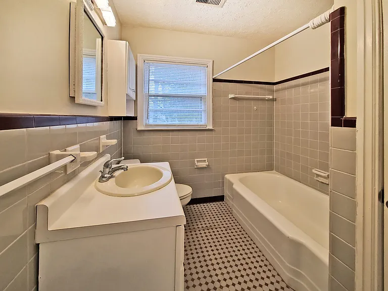 3018 Grand Ave SW — Photo 17