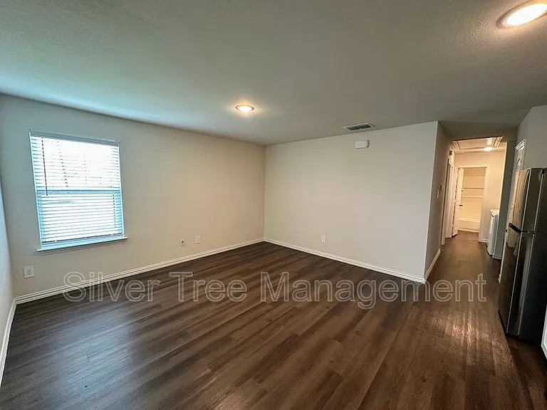 2914 Jones St #A — Photo 8