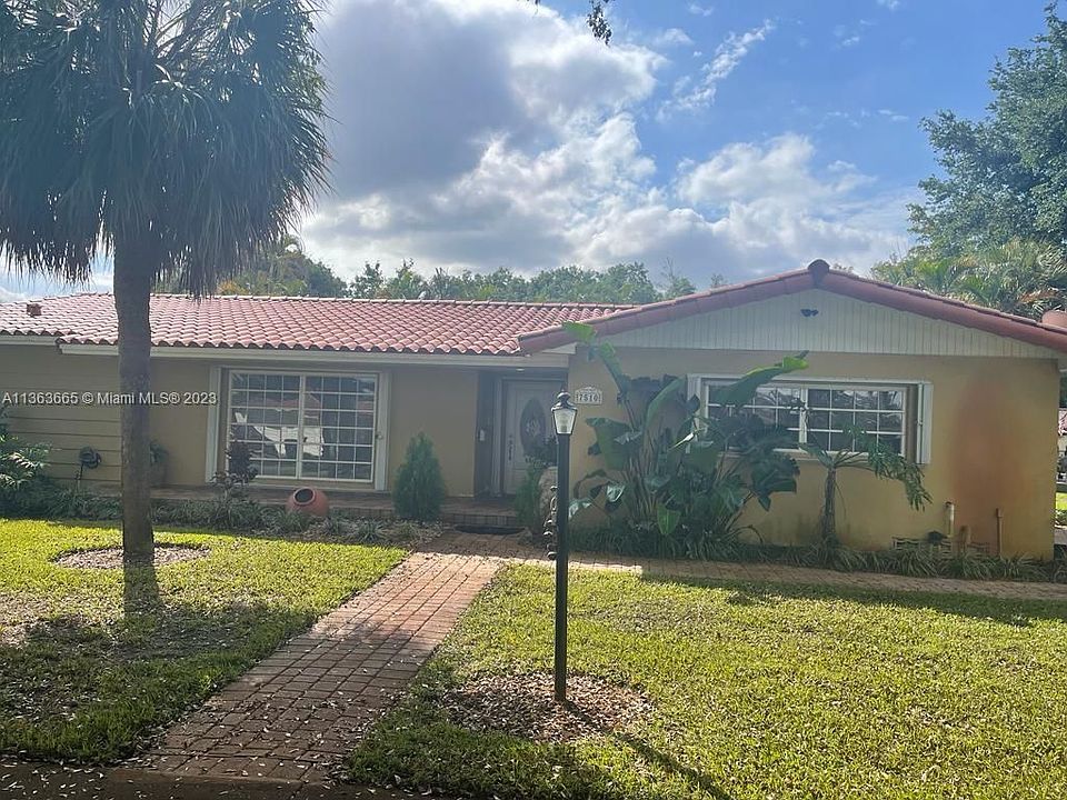 1st image of 7510 Loch Ness Dr
