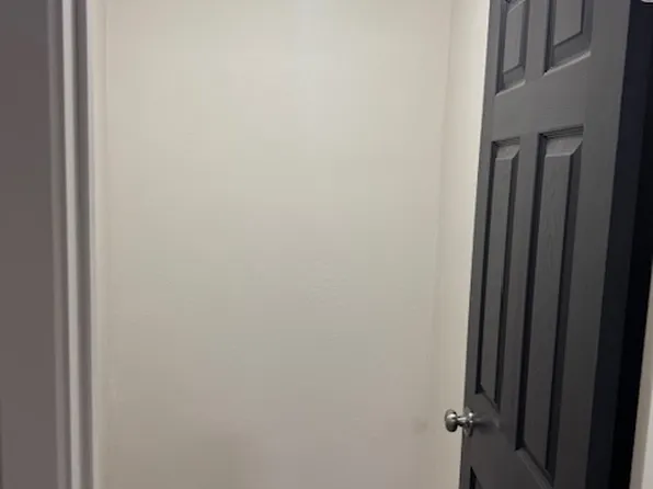 932 SE Byers Ave #1, Pendleton, OR 97801