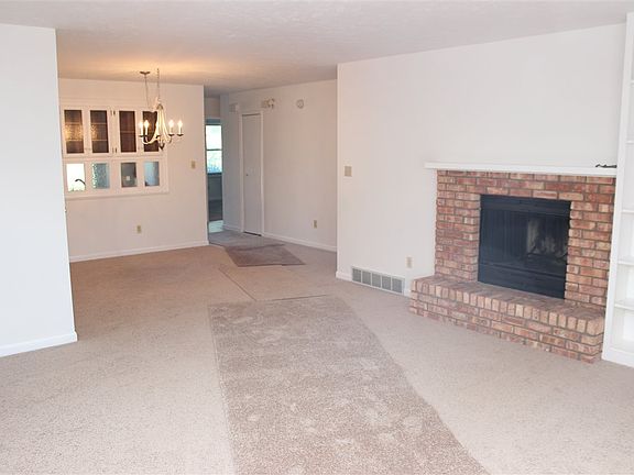 5th image of 1923 Somersworth Dr