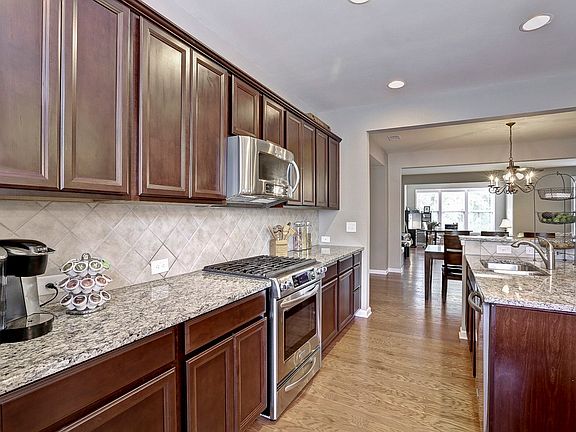 2nd image of 4293 Laurel Creek Ct SE