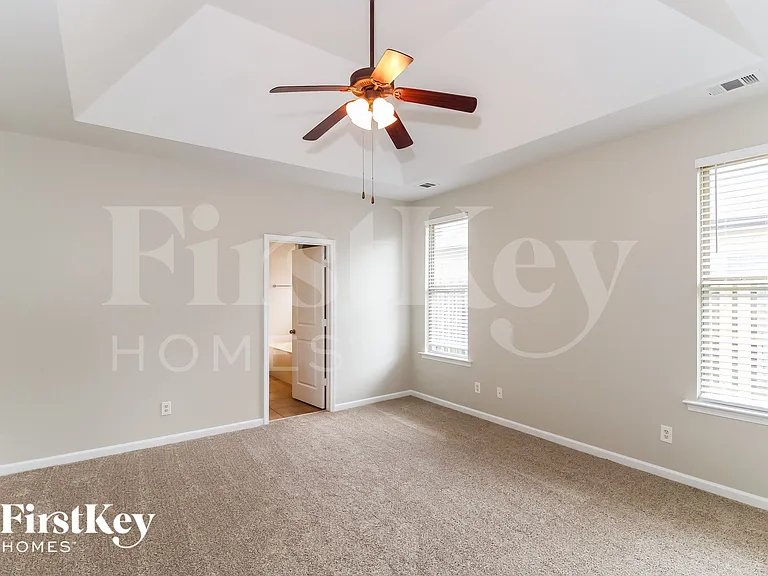 1260 Sierra Ct — Photo 8