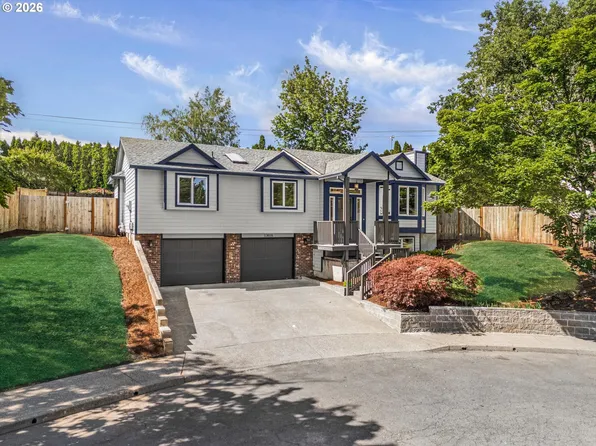13035 SE Kronan Dr, Clackamas, OR 97015