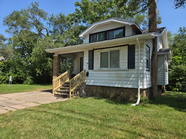 2806 NE Madison Ave, Peoria, IL 61603