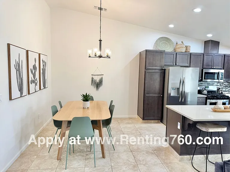 8621 Amador Ave — Photo 11