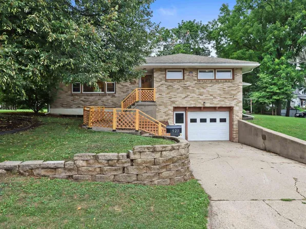 923 12th Street, Monroe, WI 53566