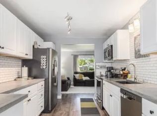 206 Kissane Ave, Brighton, MI 48116