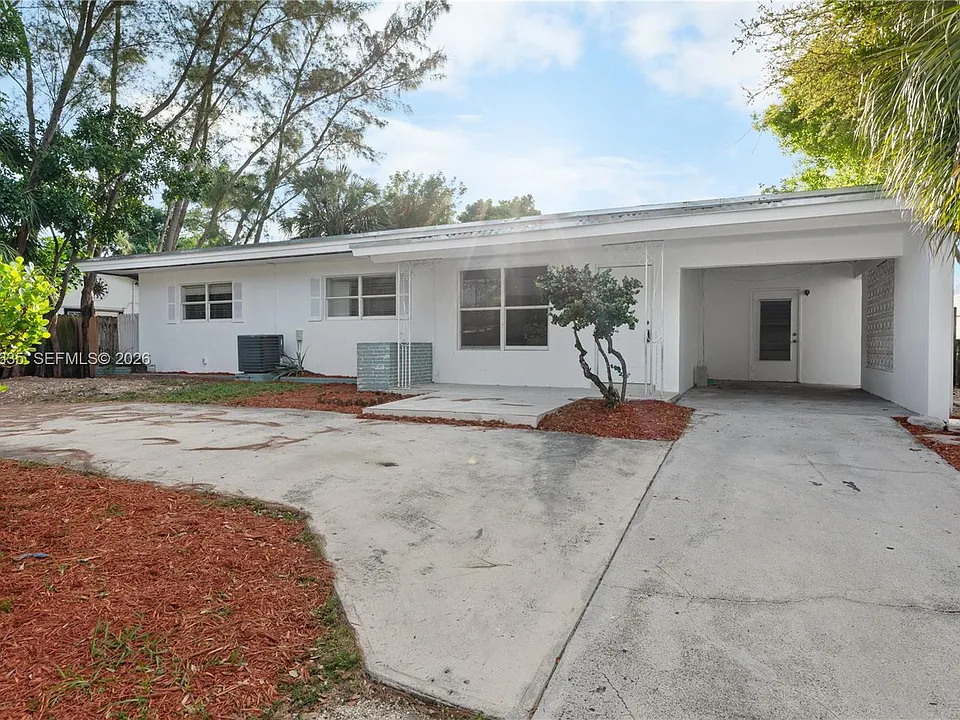 3061 NE 4th Ave