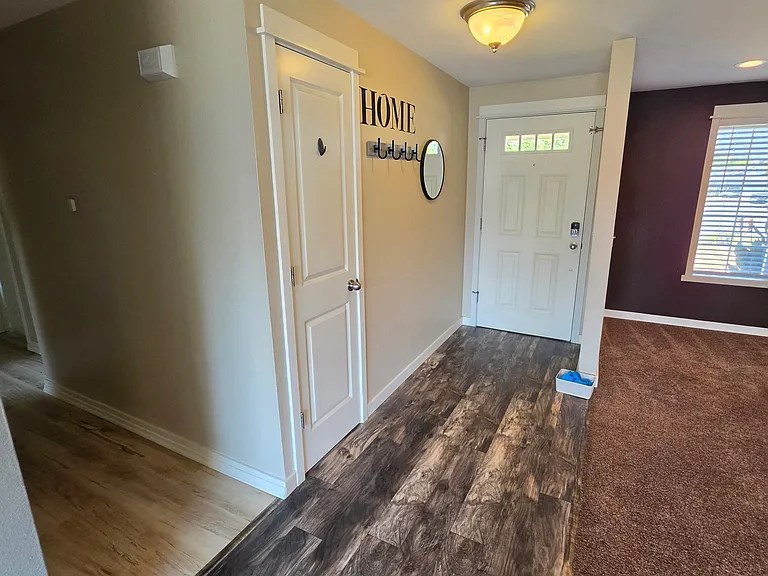 4792 Wren Ct NE — Photo 21