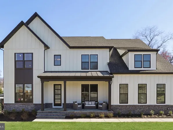 11704 Foxvale Ct, Oakton, VA 22124