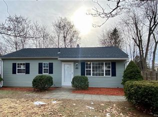 449 Litchfield Dr, Windsor Locks, CT 06096