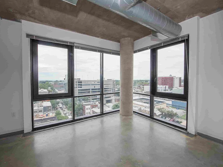 The Hub on Chestnut Street — Photo 13