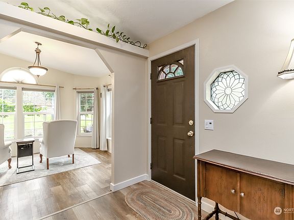 4th image of 15311 124th Avenue Ct E