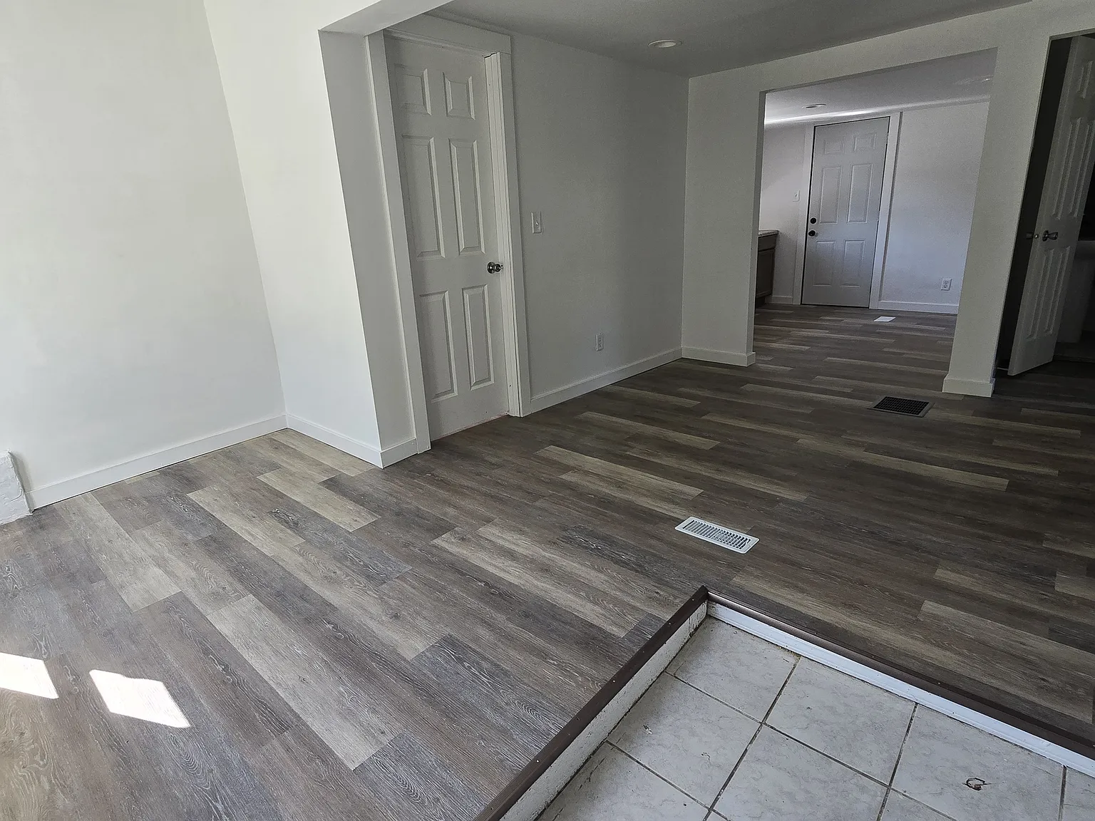 2 bed, 825 sqft, $950 — Photo 3