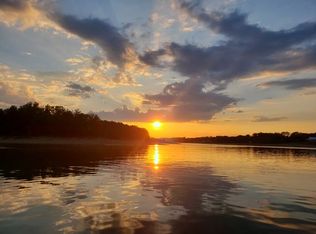 1413 Highway 139, Dandridge, TN 37725