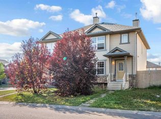5 E Saddlebrook Cmn NE, Calgary, AB T3J5M4
