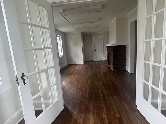 5th image of 152 Mountain Ave