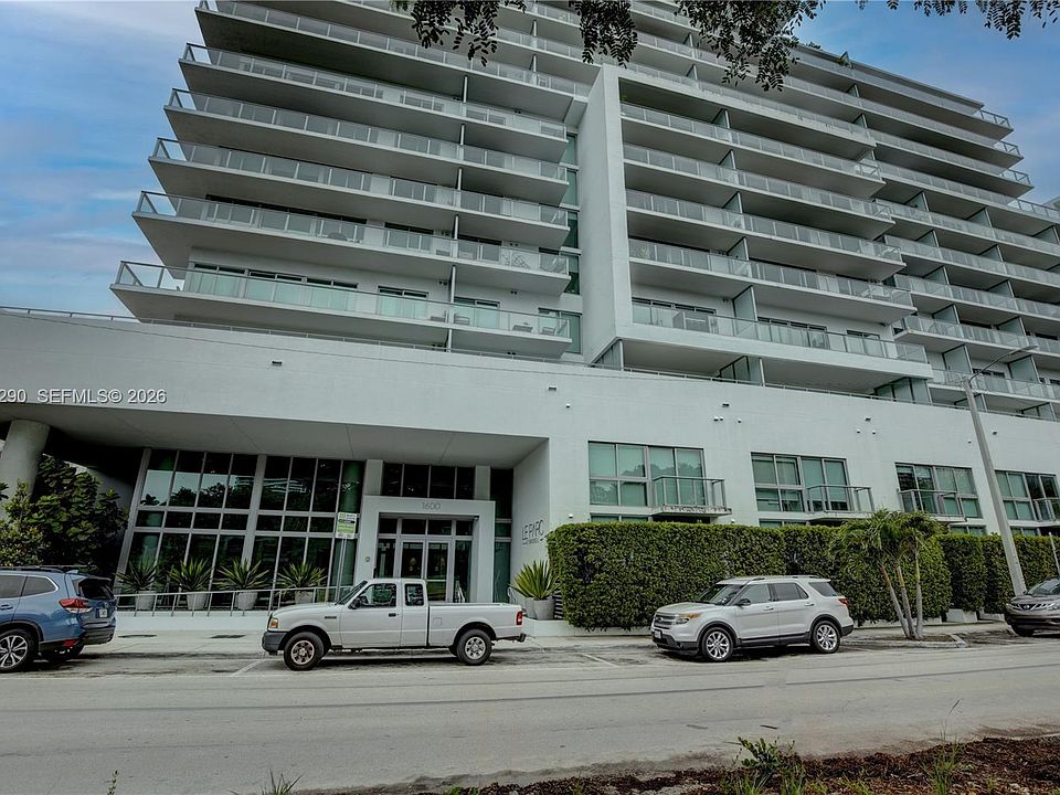 1st image of 1600 SW 1st Ave #Townhouse 09