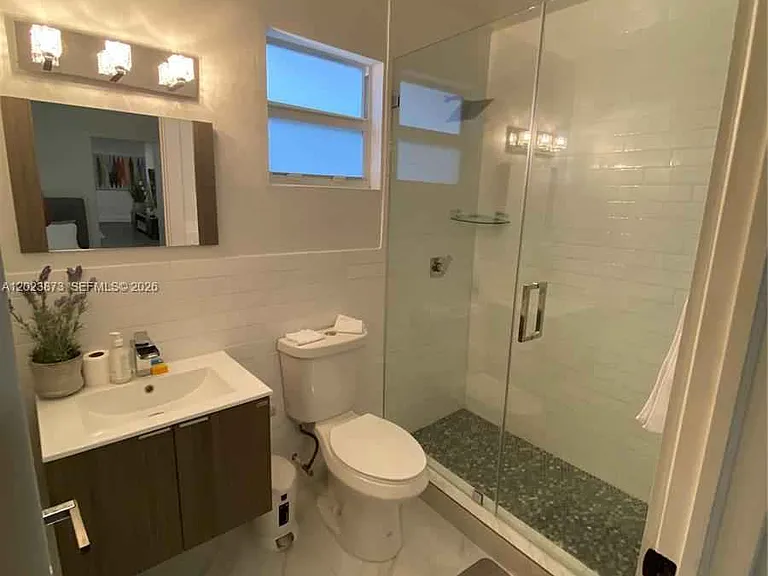 4727 NW 5th Ave — Photo 16