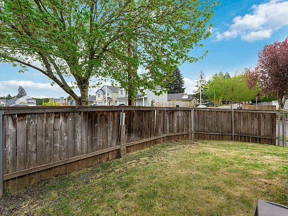 4th image of 3101 NE 118th Ave